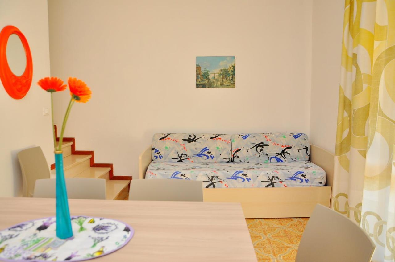 Villa Rosina ביביונה מראה חיצוני תמונה