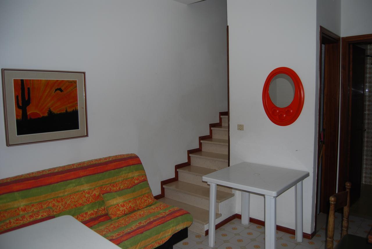 Villa Rosina ביביונה מראה חיצוני תמונה