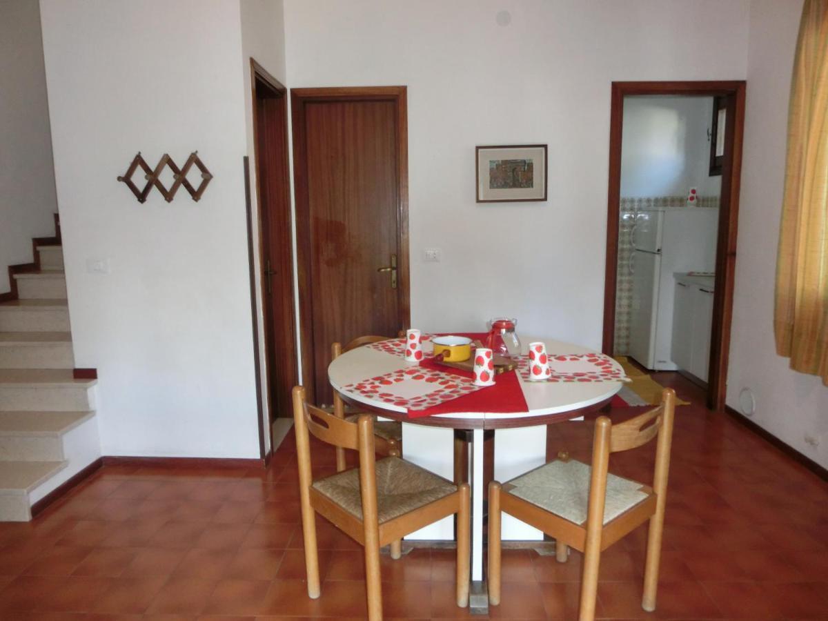 Villa Rosina ביביונה מראה חיצוני תמונה