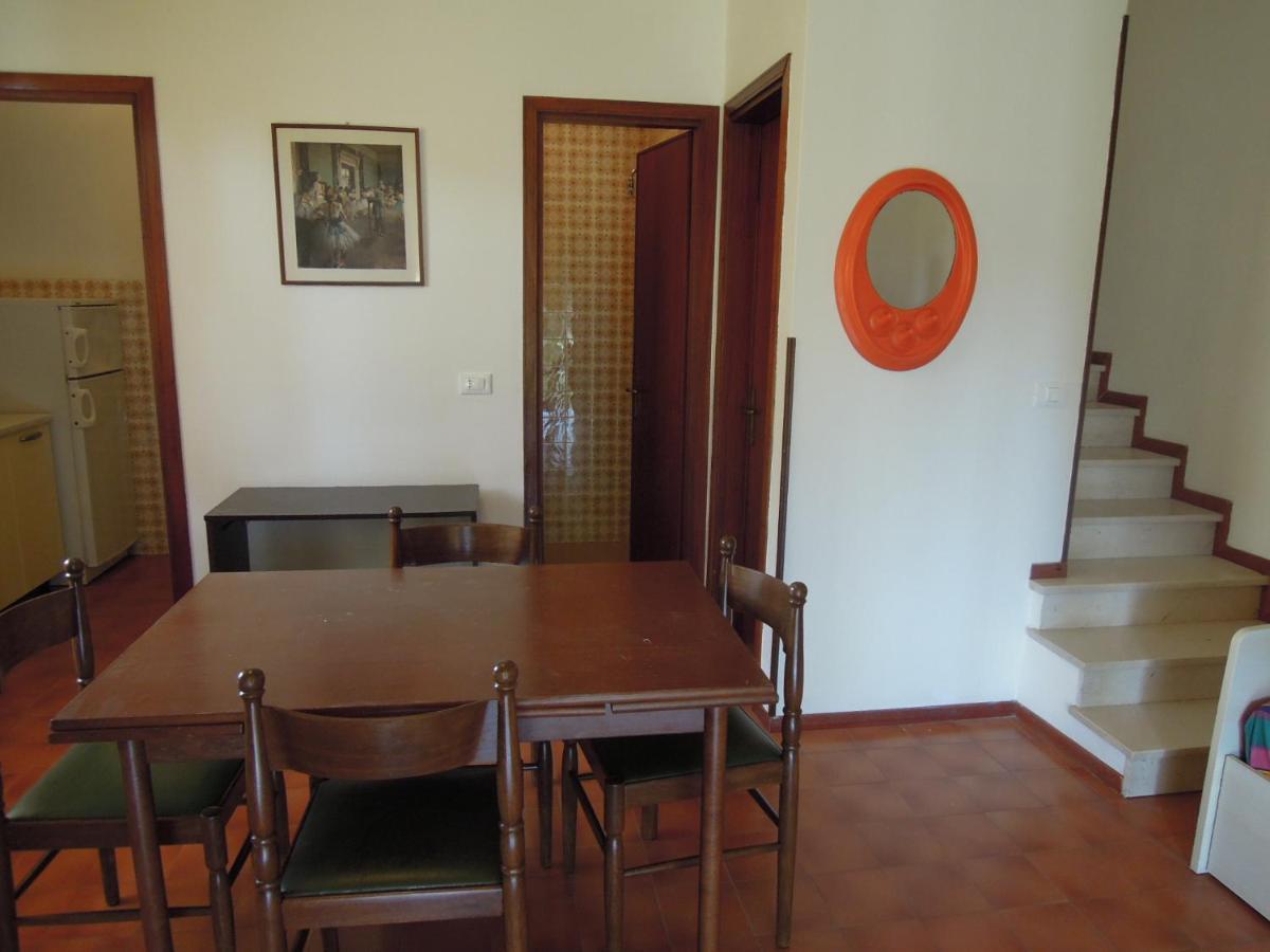 Villa Rosina ביביונה מראה חיצוני תמונה
